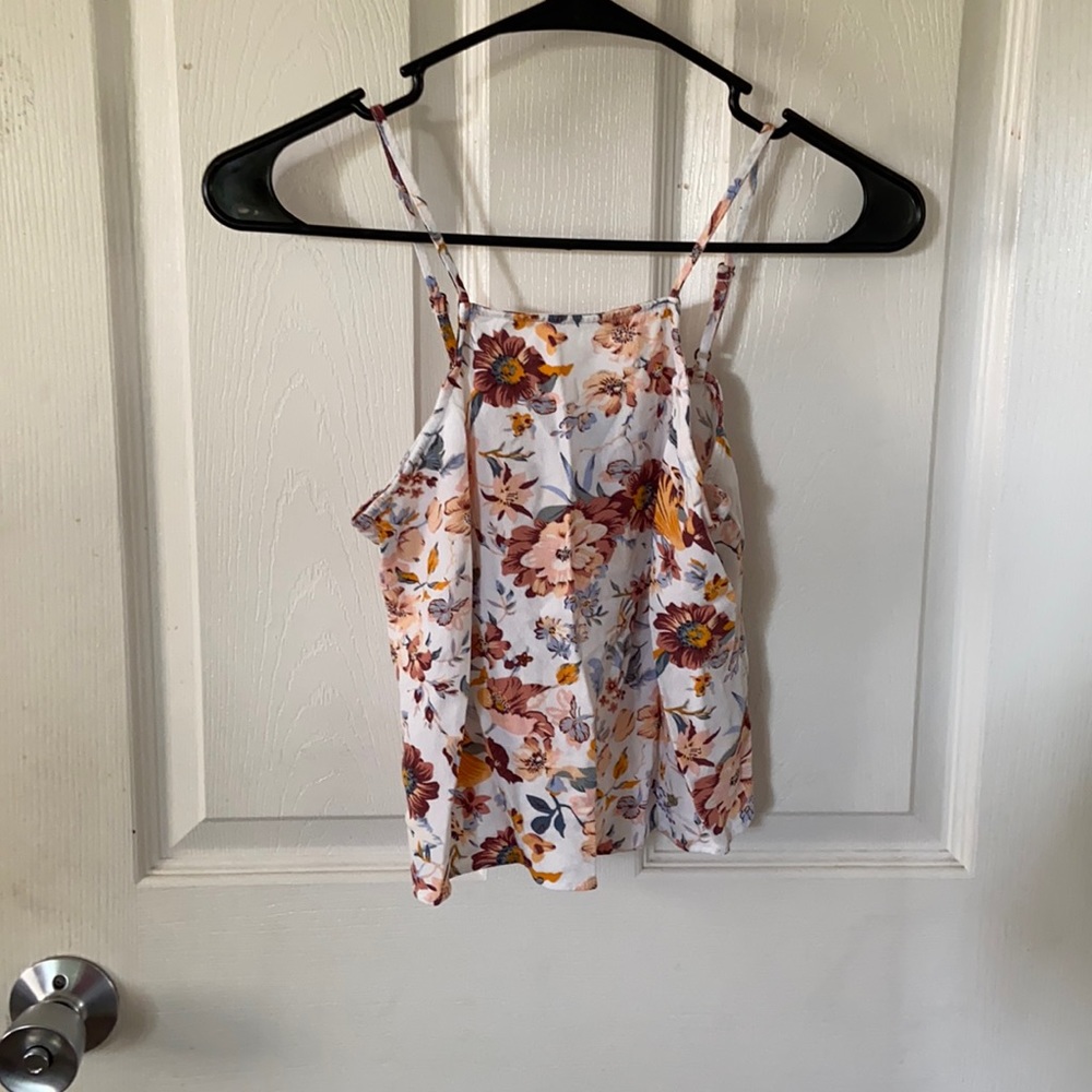 Kendall and Kylie cropped shirt